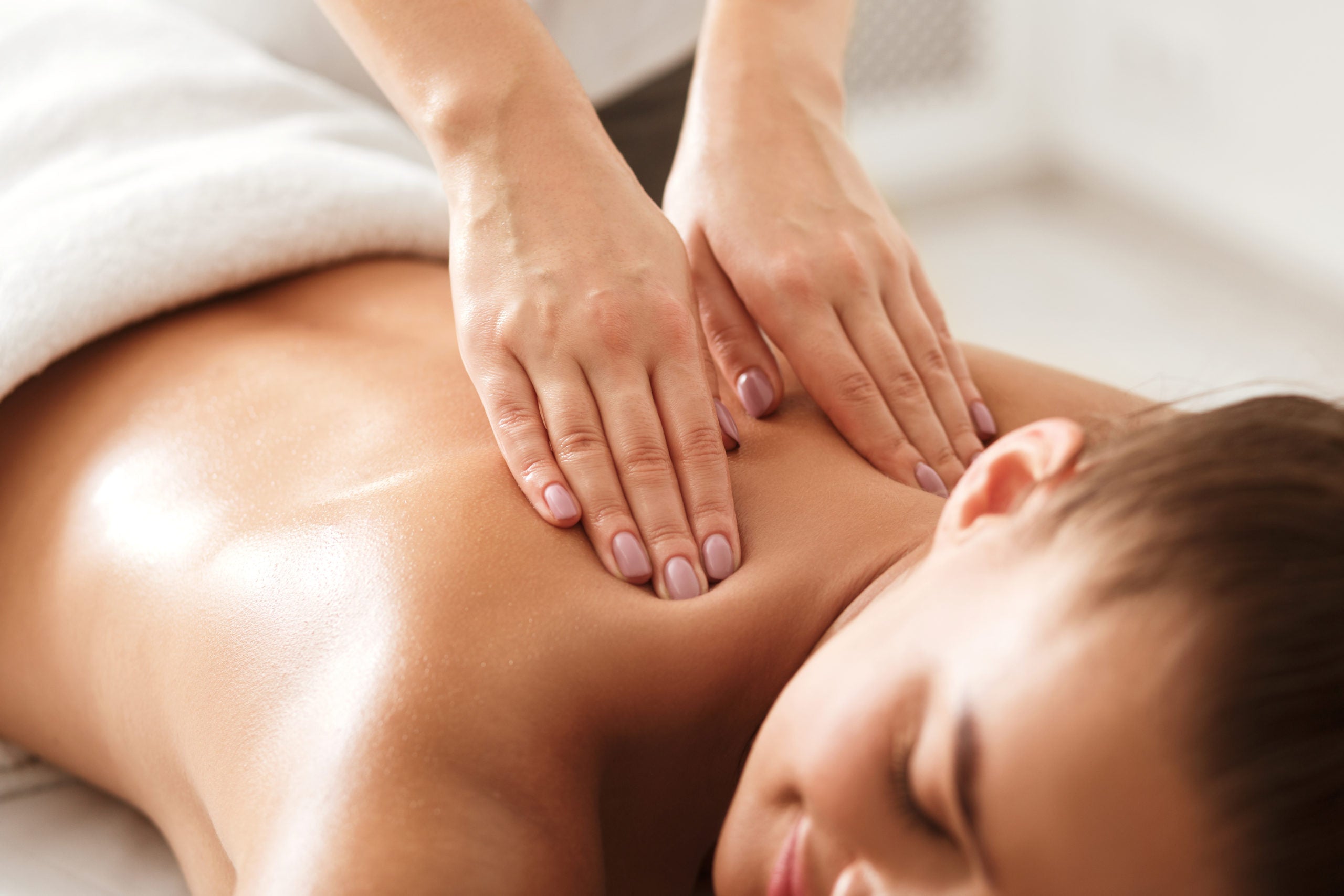 Dry exfoliating & Relaxation Massage (90min)